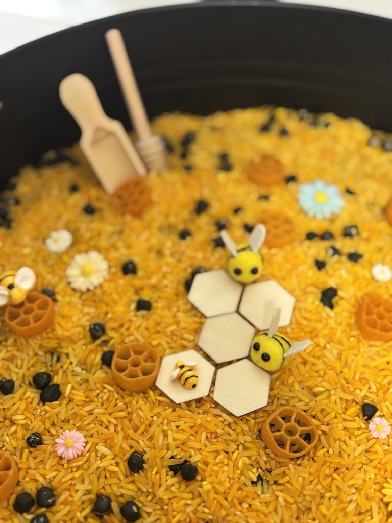 Bee Sensory Play Kit